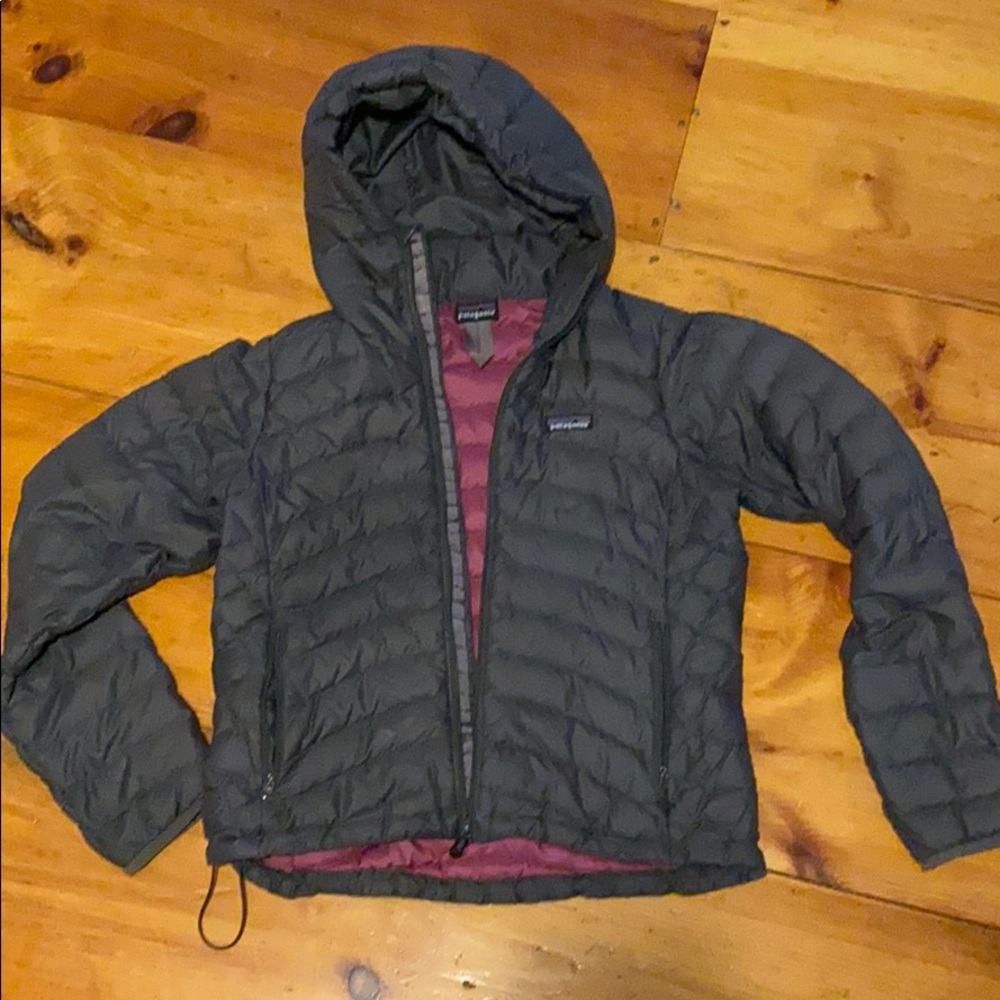 Patagonia hooded Nano Women’s Jacket. Small